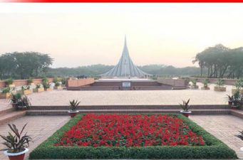 সিক্ত হতে প্রস্তুত জাতীয় স্মৃতিসৌধ