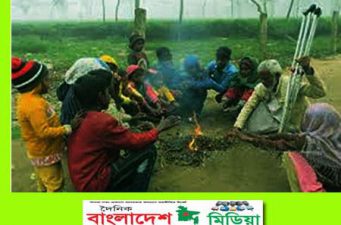 চা বাগানগুলো ঢাকা পড়ছে কুয়াশার চাদরে