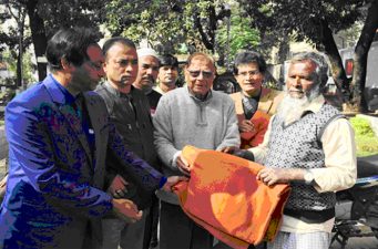 সাবেক পররাষ্ট্রসচিব মরহুম ফারুক চৌধুরীর জন্মদিন উপলক্ষ্যে সভা ও শীতবস্ত্র বিতরণ