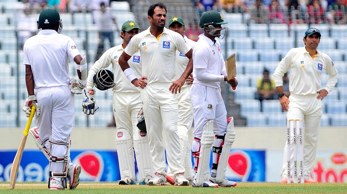 বাংলাদেশ-পাকিস্তান টেস্ট,২৮ টাকায় মাঠে বসে দেখা যাবে
