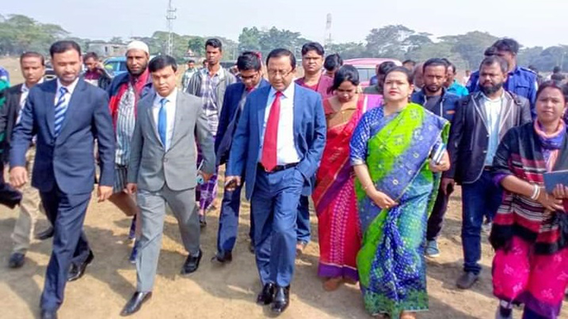 বিভিন্ন সরকারি অফিস ও আশ্রয়ন প্রকল্প পরিদর্শন করলেন বিভাগীয় কমিশনার মো. মশিউর রহমান