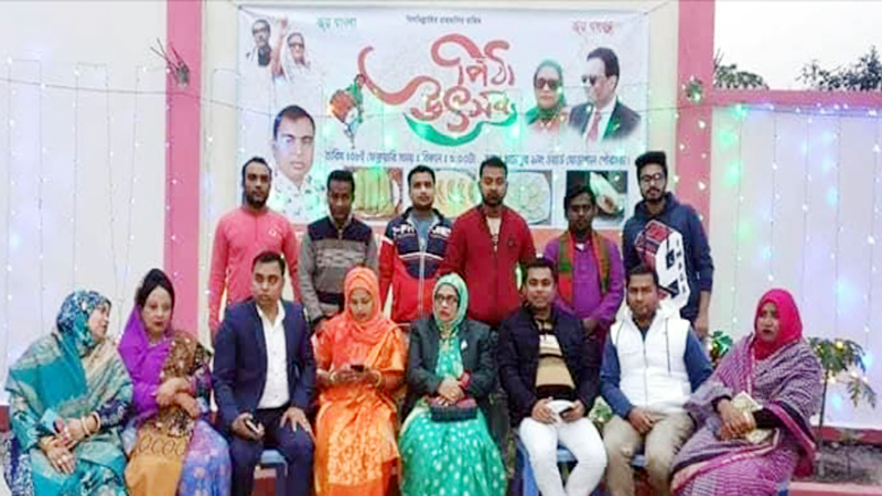 নরসিংদীতে শীতকালীন পিঠা উৎসব অনুষ্ঠিত