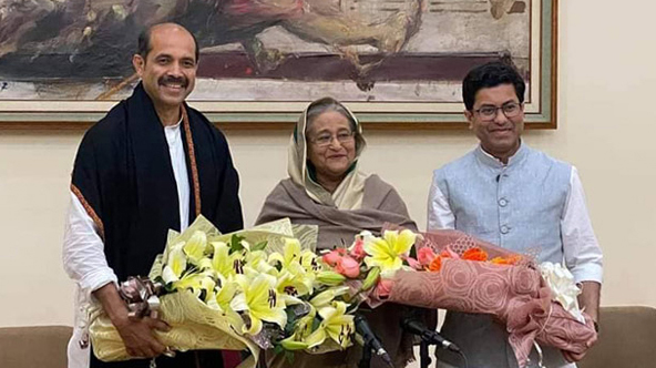 প্রধানমন্ত্রী শেখ হাসিনার সাথে সাক্ষাত করতে গণভবনে আতিকুল ও তাপস