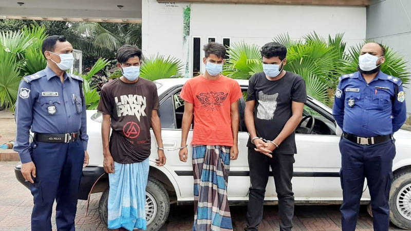 বড়লেখা থেকে চুরি যাওয়া প্রাইভেট কার শ্রীমঙ্গল থেকে উদ্ধার: গ্রেফতার ৩