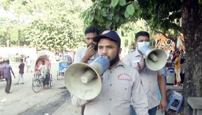 ক্যাম্পাস বহিরাগতমুক্ত করতে হঠাৎ তৎপর ঢাবি