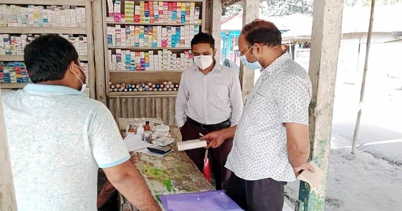 নাগরপুরে মেয়াদোত্তীর্ণ ঔষধ রাখায় জরিমানা