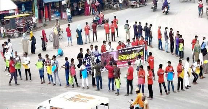 দেশজুড়ে ধর্ষণের প্রতিবাদে সাতক্ষীরায় মৌন পদযাত্রা ও মানববন্ধন