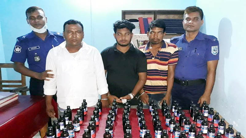 রাণীশংকৈলে ৭৫ বোতল ফেন্সিডিলসহ আটক ৩