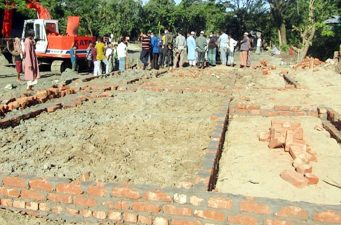 হবিগঞ্জের বানিয়াচংয়ে সরকারি প্রকল্প ভাংচুরের দায়ে গ্রেপ্তার তিন