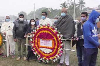 মৌলভীবাজারে মাইন বিস্ফোরণে নিহত ২৪ মুক্তিযোদ্ধার বেদীতে ফুল দিয়ে শ্রদ্ধা