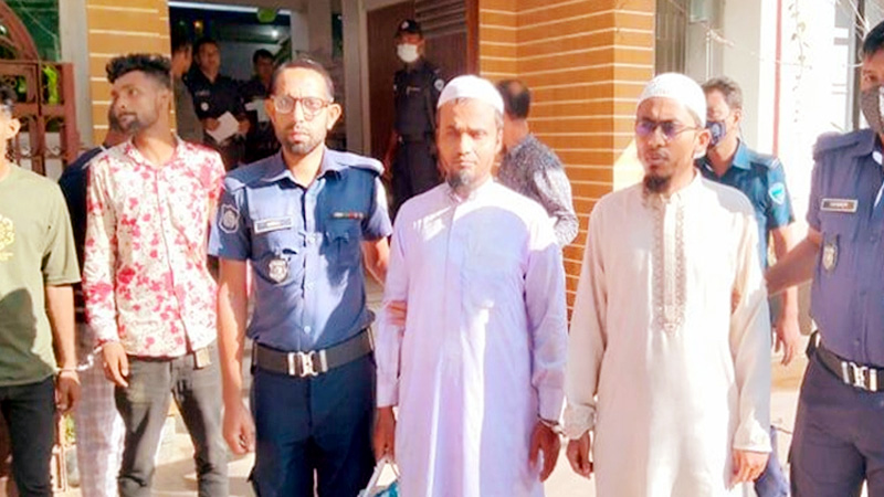 কুমিল্লার পূজামণ্ডপে ঘটনায় মেয়র পিএস বাবুকে গ্রেফতার।
