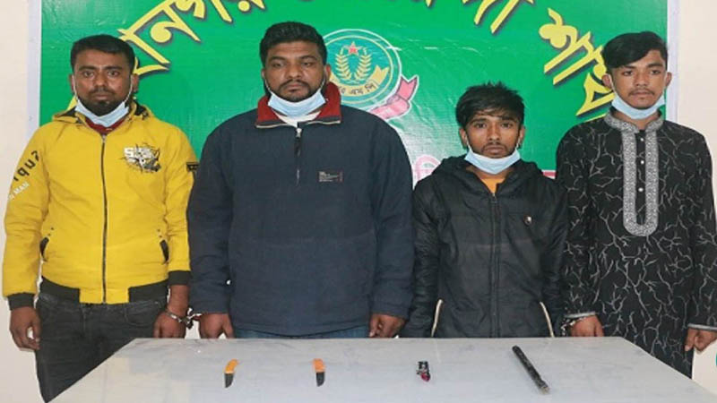রাজশাহী মহানগরীতে চিহিৃত ৪ ছিনতাইকারী গ্রেফতার