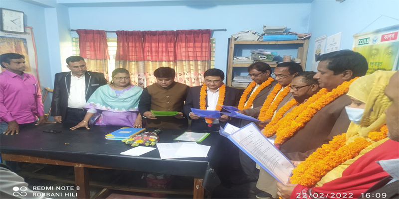 হাকিমপুরে কা্লব এর নবনির্বাচিত কমিটির শপথ গ্রহণ