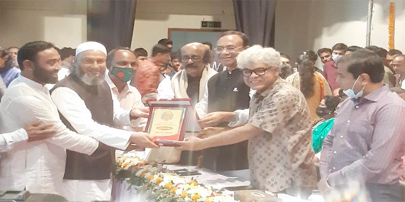একুশে পদক পাওয়ায় কুড়িগ্রামের পিপি আব্রাহাম লিংকনকে নাগরিক সংবর্ধনা