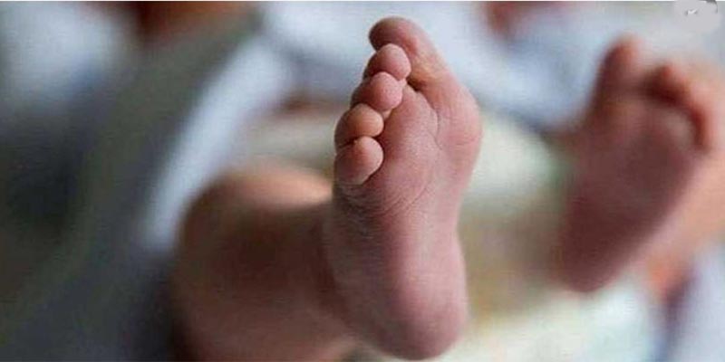 বাগমারার বীজতলায় পলেথিনে মোড়ানো নবজাতকের লাশ