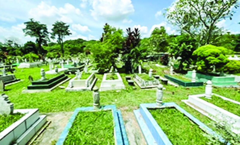 রাসুল (সা.) যে সাহাবির কবরে নেমেছিলেন