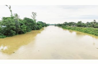 বৃষ্টি ও উজান পাহাড়ি ঢলে হবিগঞ্জে ফুঁসে উঠছে নদ-নদীর পানি