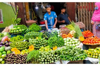 সরবরাহ সংকটে আবারও ঊর্ধ্বমুখী কাঁচা মরিচের দাম