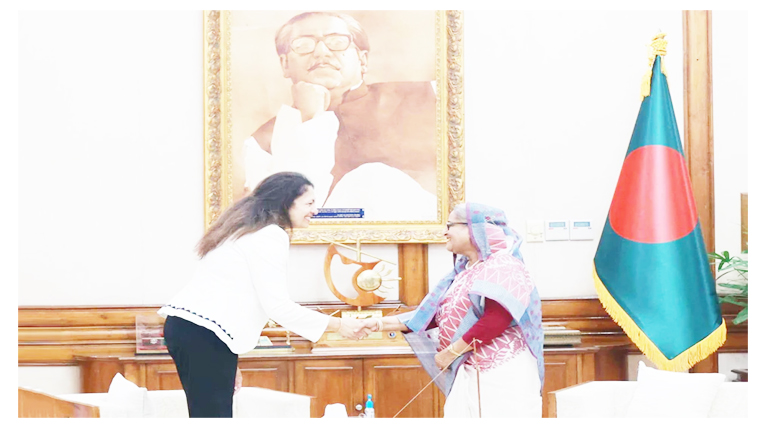 প্রধানমন্ত্রীর সাথে সাক্ষাৎ করলেন উজরা জেয়া