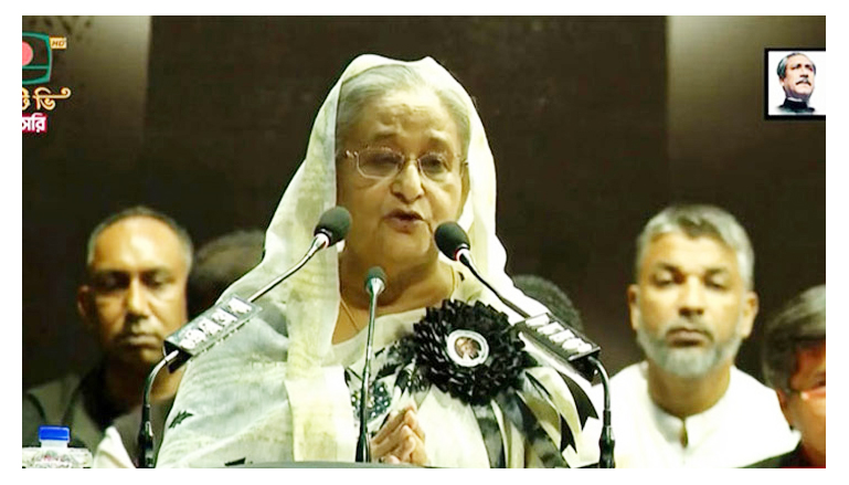 শেখ হাসিনা এবং আওয়ামী লীগ কোনো দিন পালিয়ে যায় নি