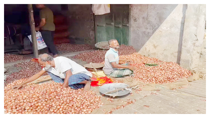 পিয়াজের দামে বড় লাফ