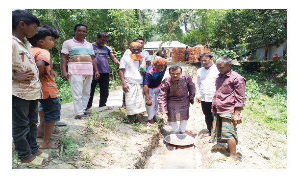 কাজিপুর পৌরসভার নতুন রাস্তা নির্মাণ কাজের উদ্বোধন