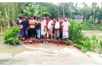 ৩ নদীর পানি বিপৎসীমার উপরে, নতুন এলাকা প্লাবিত