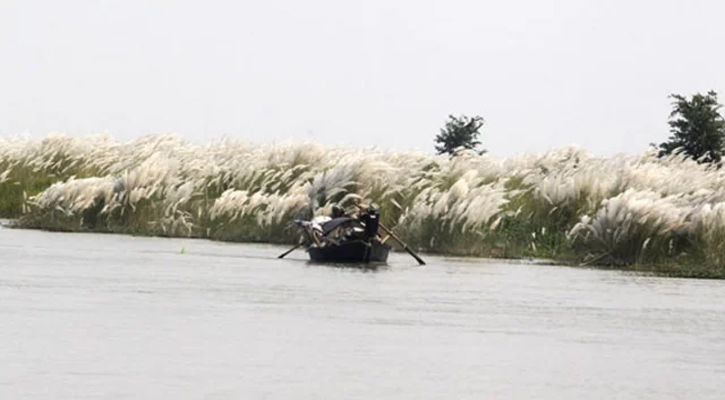 স্বর্গ নামে শরতে যেখানে