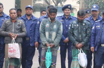 নওগাঁয় জবাই করে হত্যা হত্যার পর দাফন-কাফনে সহযোগিতা করেও শেষ রক্ষা হলো না