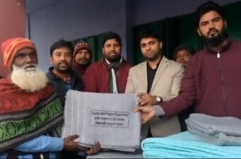 ফুলবাড়ীতে জাতীয় নাগরিক কমিটির শীতবন্ত্র বিতরন