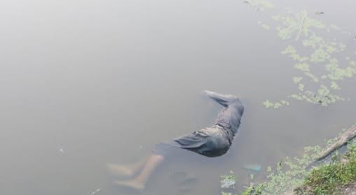 রাজশাহীর পুকুর থেকে অজ্ঞাত যুবকের মরদেহ উদ্ধার, সন্ধান চায় পুলিশ