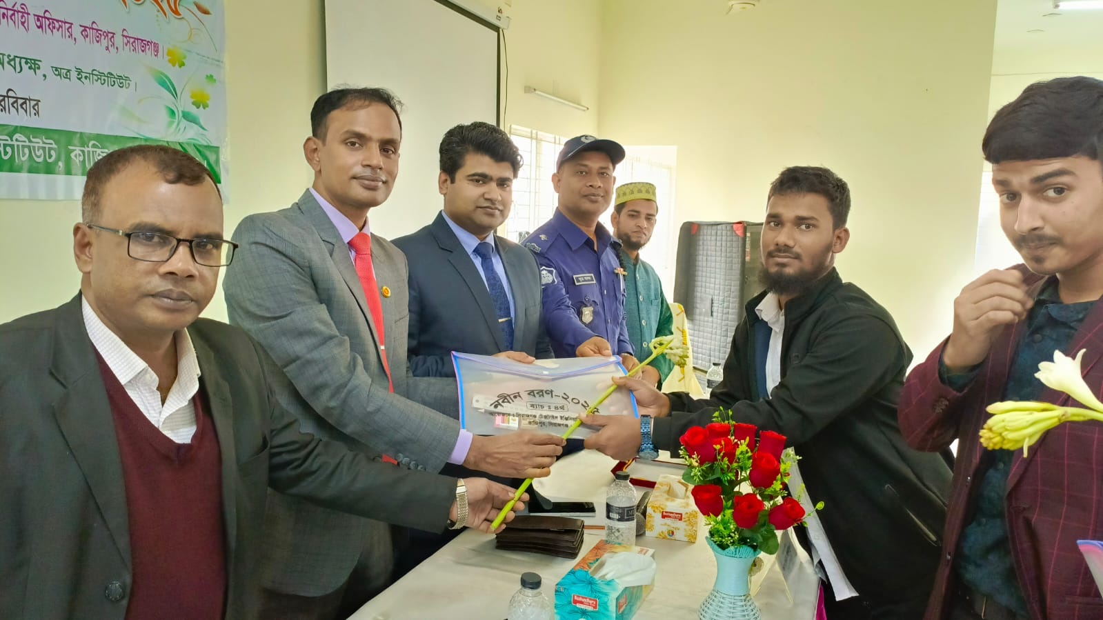 সিরাজগঞ্জ টেক্সটাইল ইঞ্জিনিয়ারিং ইনস্টিটিউটের শিক্ষার্থীদের নবীন বরণ অনুষ্ঠিত