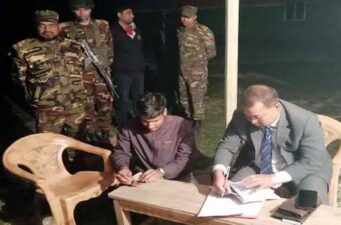 অবৈধ স্থাপনা নির্মাণে প্রশাসনের অভিযান, ফসলি জমির মাটি বিক্রিতে জরিমানা