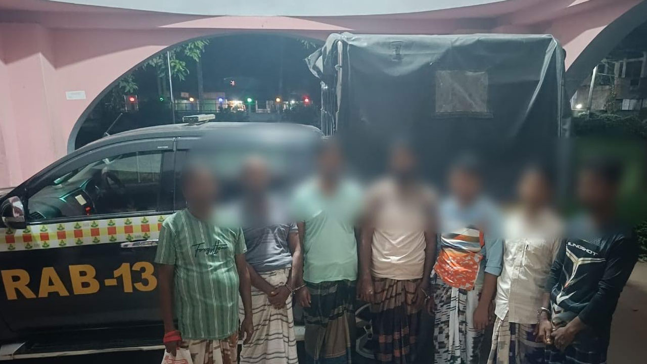 গোদাগাড়ীতে জমি সংক্রান্ত বিরোধের জেরে ব্যবসায়ীকে হত্যা, গ্রেপ্তার ৭