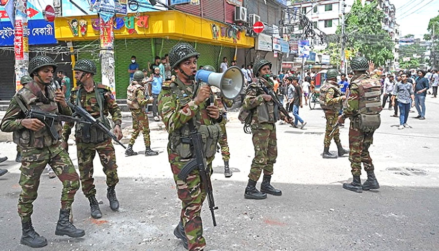 ১৪ ঘণ্টার জন্য কারফিউ শিথিল গোপালগঞ্জে
