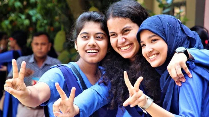 এইচএসসি ও সমমান পরীক্ষার ফলাফল প্রকাশ, সারাদেশে পাসের হার ৫৮.৮৩