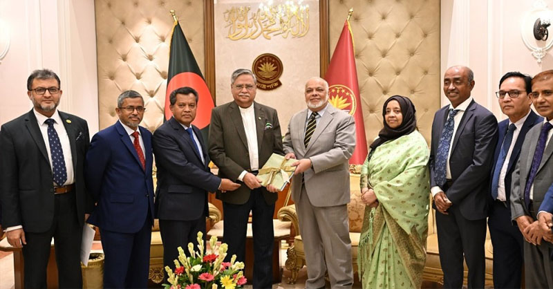 জুডিসিয়াল সার্ভিস কমিশনের প্রতিবেদন রাষ্ট্রপতির কাছে হস্তান্তর