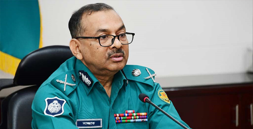 গাড়িতে আগুন-ককটেল নিক্ষেপকারীকে গুলির নির্দেশ ডিএমপি কমিশনারের