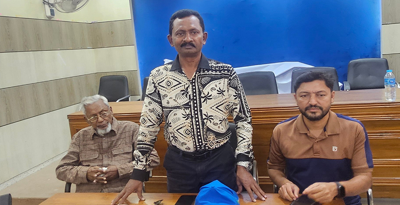বাগেরহাট রেড ক্রিসেন্ট সোসাইটির সাধারণ সম্পাদক পদপ্রার্থী টুটুলের সাংবাদিকদের সাথে মতবিনিময়