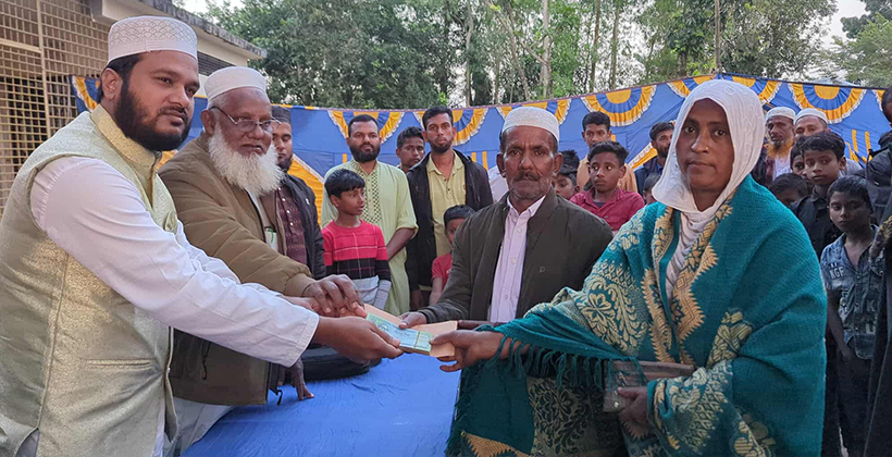 জুলাই শহীদ পরিবারের পাশে জামায়াত প্রার্থী মতিউর রহমান