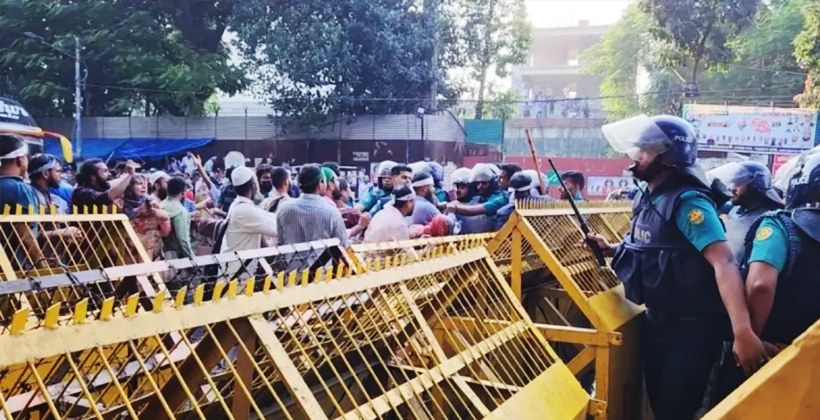 প্রাথমিক শিক্ষকদের পদযাত্রায় পুলিশের বাধা, সাউন্ড গ্রেনেড-টিয়ার শেল নিক্ষেপ
