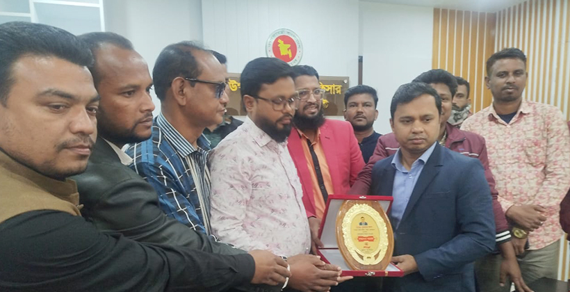 লালমনিরহাটে উপজেলা নির্বাহী কর্মকর্তা ও অফিসার ইনচার্জ কে প্রেস-৫ এর বিদায়ী সংবর্ধনা