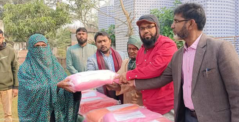 ‘তারুণ্যের অগ্রযাত্রার’ উদ্যোগে ঝিনাইদহে হতদরিদ্রদের মাঝে কম্বল বিতরণ