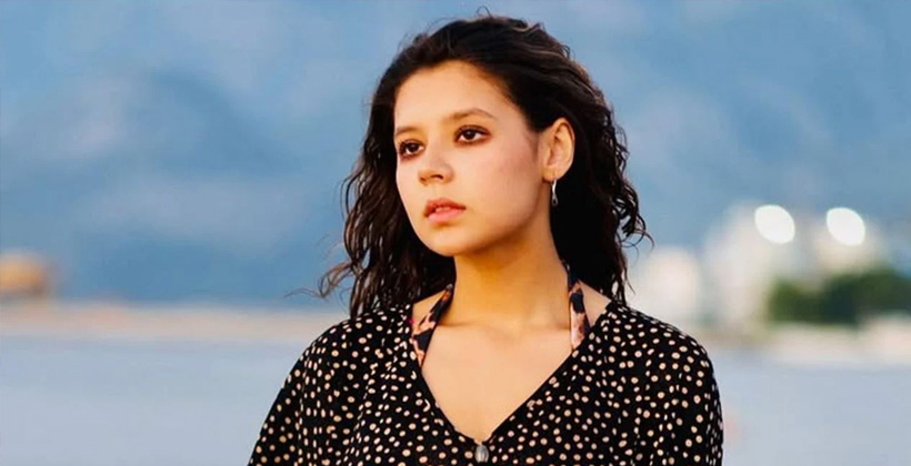 পথচারীকে মারধরের অভিযোগে রাশিয়ান মডেল মনিকার বিরুদ্ধে মামলা