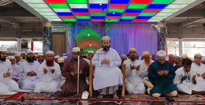 বিধর্মীদের মোকাবেলায় দীন-ইসলামের স্বার্থে সমস্ত মুসলমানদের ঐক্যবদ্ধ হওয়া জরুরি