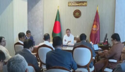 কদরের সরকারি ছুটি হলেও অফিস করছেন প্রধানমন্ত্রী