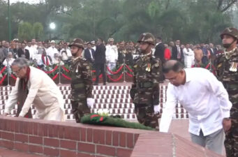 স্বাধীনতা দিবসে জাতীয় স্মৃতিসৌধে রাষ্ট্রপতি ও প্রধানমন্ত্রীর শ্রদ্ধা
