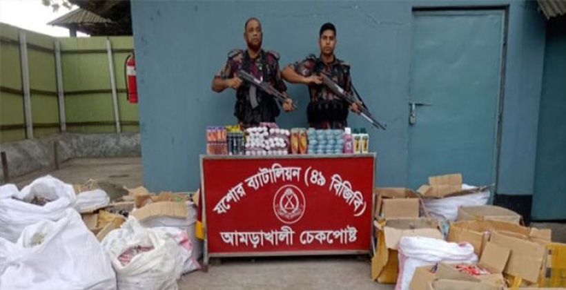 বিজিবি’র কঠোর নজরদারি ২৯ লাখ টাকার অবৈধ ভারতীয় পণ্যসহ ট্রাক আটক