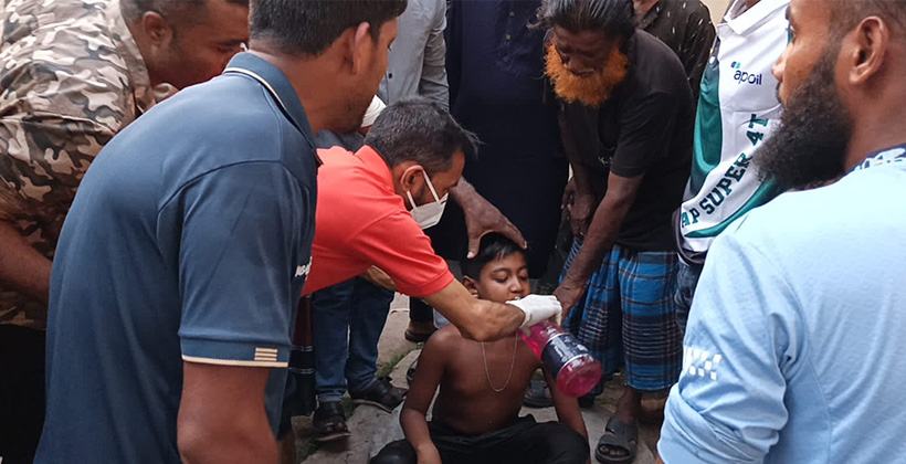 ঝালকাঠিতে ফেসবুক লাইভে দুই শিশুপুত্রকে নিয়ে পিতার বিষপান