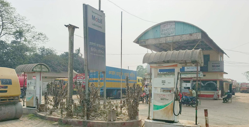 মাধবপুর খোলা ডিজেল বিক্রি বন্ধ রাখার তদারকি বিপাকে কৃষক